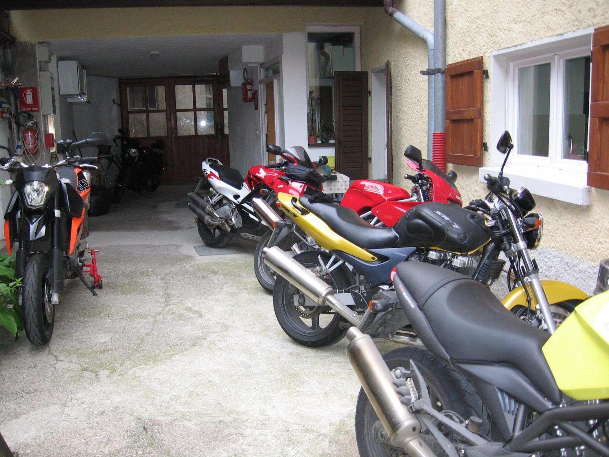 Albergo Alla Costa Bezzecca Extérieur photo