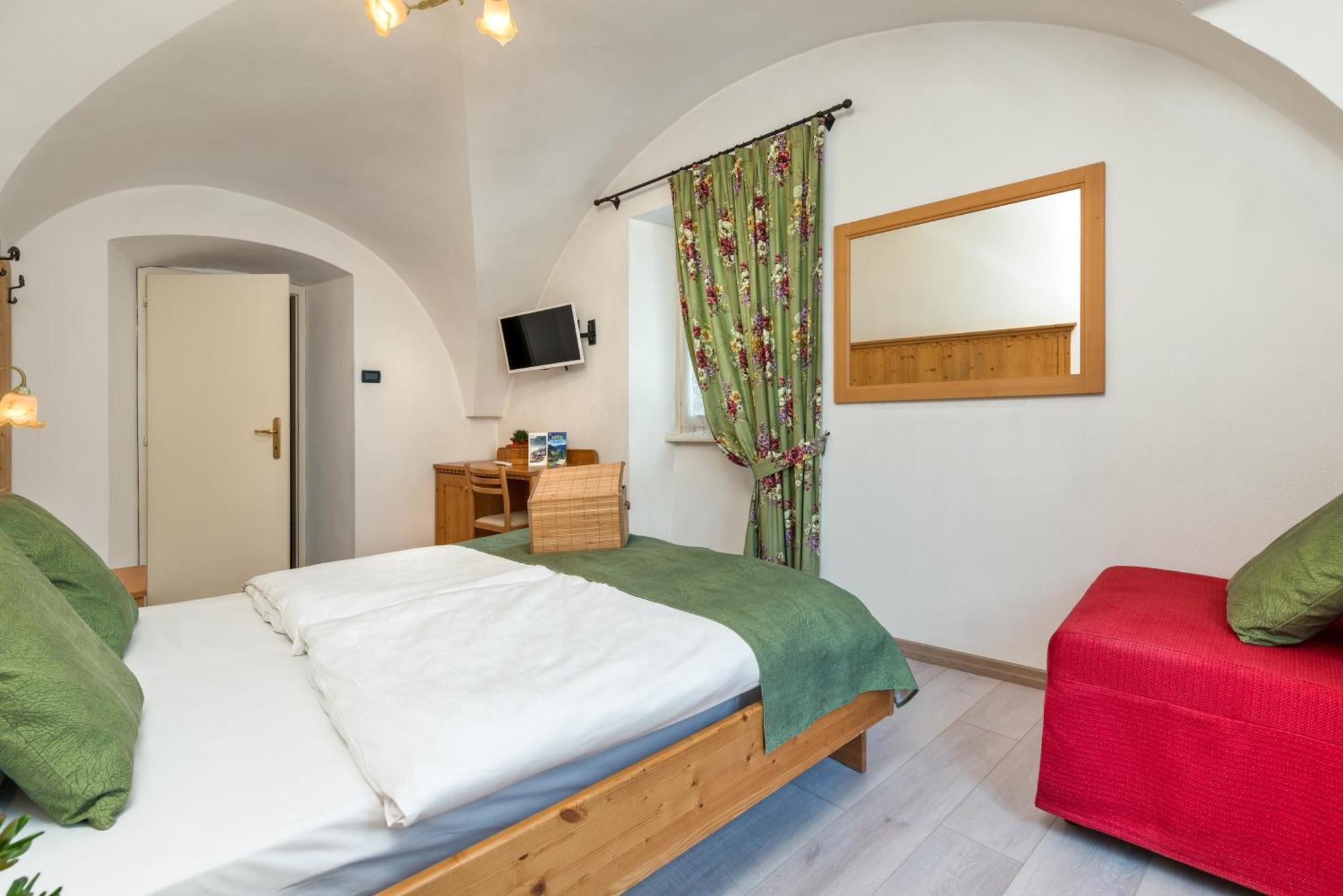 Albergo Alla Costa Bezzecca Extérieur photo